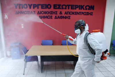 Гърция удължи ограниченията до 4 май