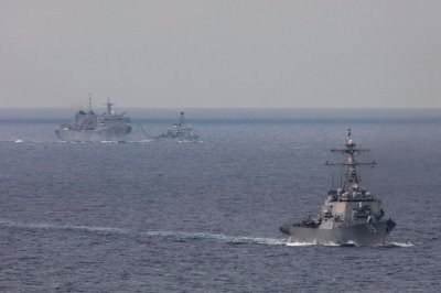 US-разрушители влязоха в Баренцево море за пръв път 40 години