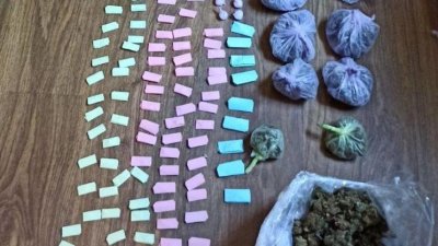 Арестуваха трима мъже при спецакция за наркотици в Русе