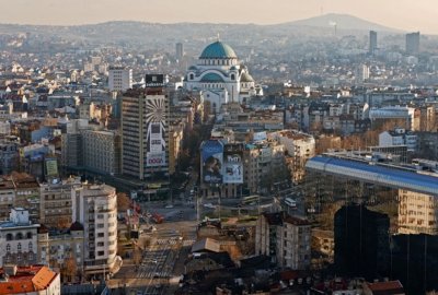 Отварят търговските центрове в Сърбия