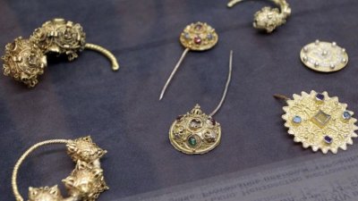 Над 100 арестувани в акция срещу трафик на артефакти