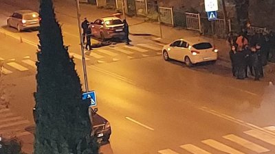 Пуснаха у дома дюнерджията, прострелял конкурент във Варна