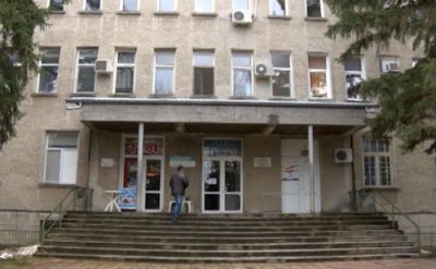 Бременната в Горна Оряховица се опитала да избяга от болницата, но паднала от 4-ия етаж