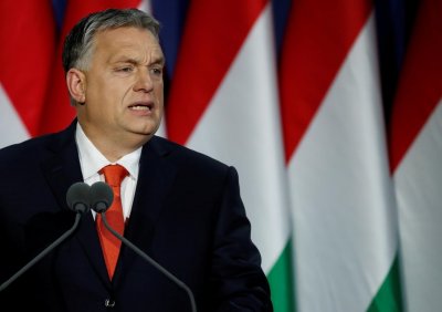 Орбан започна арести на критикарите си