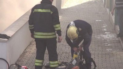 Зарядно за телефон подпалило дома за възрастни в Благоевград 