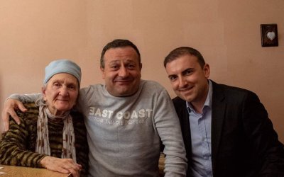 Само в Lupa.bg: Рачков и Густо ми е - Велков се включиха в кампанията "SOS! Час внимание!" (ГАЛЕРИЯ)