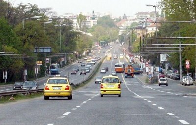 Шофьор уби пешеходец на "Цариградско шосе" в София и избяга