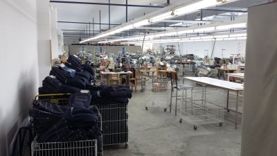 Затварят шивашки фабрики в Родопите
