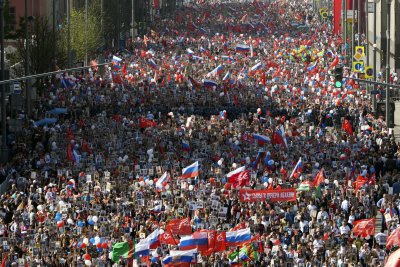 700 000 се включиха в шествието „Безсмъртният полк” в Москва