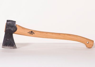 15 г. затвор за убийство с брадва 