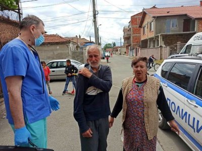 Ескзатворник преби майка си и баща си за пари 