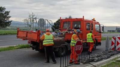 Пада блокадата на село Ясеновец