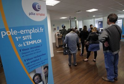 Рекордно увеличение на безработните във Франция