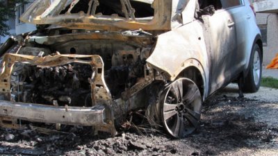 Подпалиха колите на пловдивски бизнесмен