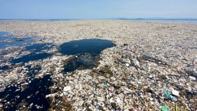 Welcome to Bulgaria: Появиха се първите острови от пластмаса в Черно море