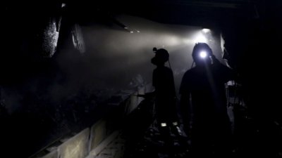 Полша затваря 12 мини за 3 седмици заради Covid-19