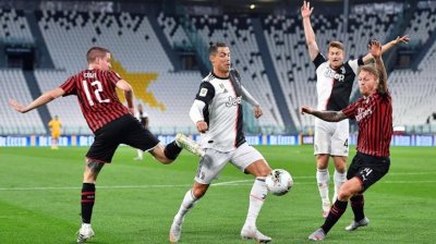 Ювентус е финалист за Купата след 0:0 с Милан
