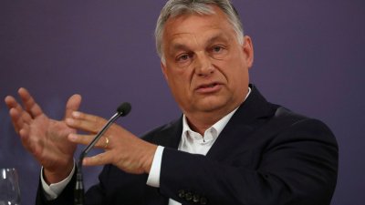 Парламенът отмени извънредните правомощия на Орбан