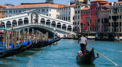 КОРОНА, ЧАО! Венеция отново посреща туристи (СНИМКИ)
