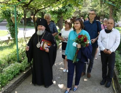 На Петровден митрополит Григорий благослови Корнелия Нинова