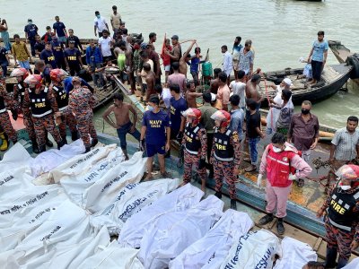 23 жертви при корабокрушение в Бангладеш