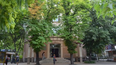 42% с двойки и тройки на изпита по български в ПУ