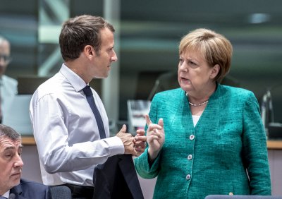 Меркел и Макрон на среща на върха Косово-Сърбия