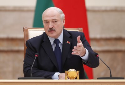 Лукашенко обяви победа над коронавируса в Беларус