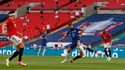 Челси е на финал за купата след 3:1 срещу Манчестър Юнайтед