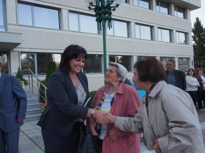 Корнелия Нинова: Порочният модел си отива