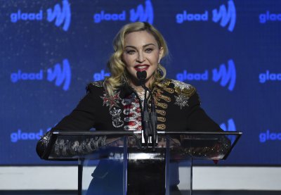 Мадона гушва днес $1,3 млн. за 9 минути