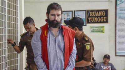 Французин осъден на смърт в Индонезия