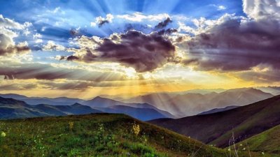 Слънчево, с отделни превалявания над Югозападна България