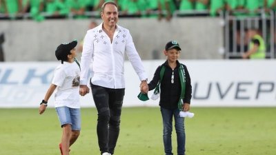 Лудогорец поздрави Георги Домусчиев