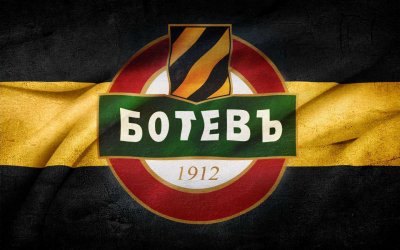Напрежение сред футболните фенове заради протеста