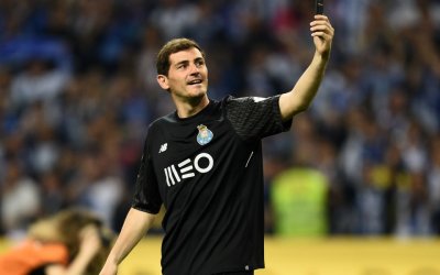 Икер Касияс каза &bdquo;край&rdquo; на футбола