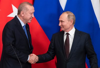 Путин и Ердоган разговарят за Либия и Сирия