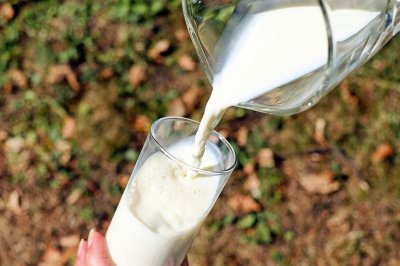 Учени предупреждават веганите: Спрете да пиете соево мляко, ако искате да спасите планетата