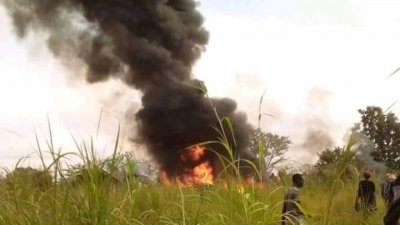 Самолет се разби в Южен Судан, 17 души загинаха