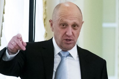 "Готвачът на Путин" се зарича да разори Навални