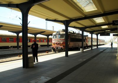 Рецидивист подаде сигнал за бомба на жп гарата в София