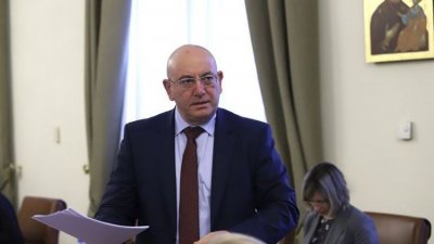 Екоминистърът: Изненадваща беше оставката на Данаил Кирилов