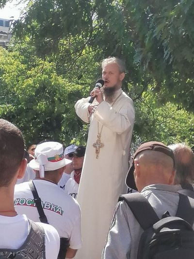 Дионисий изяде боя, има спукано ребро