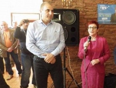 СКАНДАЛ! Кметица на Цв. Цв. опъва чадър над горската мафия