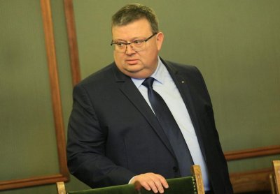 КПКОНПИ удари старейшините в Царево и Твърдица