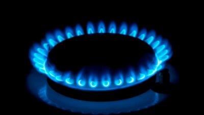 Закрито заседание на КЕВР решава за високите цени на газа