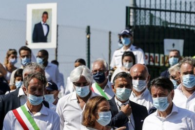 Италия яростна от смъртта на чернокож 