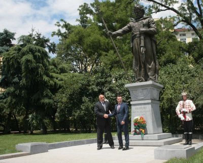 Скопие пак рови в костите на Гоце Делчев