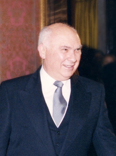 Почина дипломатът Мишел Петков