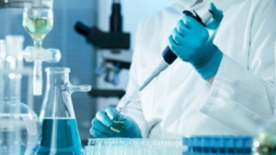 Отново тестват ваксината на Оксфорд срещу Covid-19